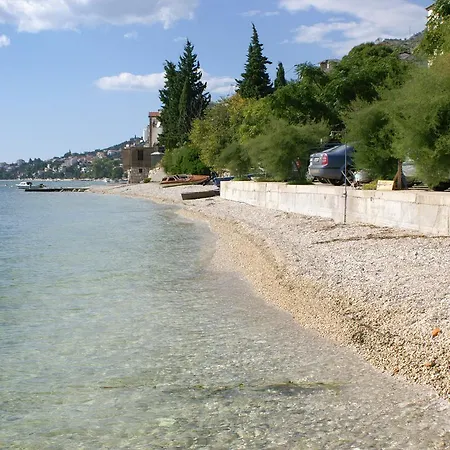 Brist 15714e Apartment Veliki Drvenik