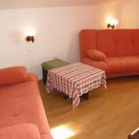 Brist 15714e Apartment Veliki Drvenik